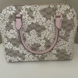 Michael Kors Dome Satchel “Cindy”